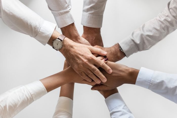 creando-equipo-en-quirófano-para-mejorar-su-gestión